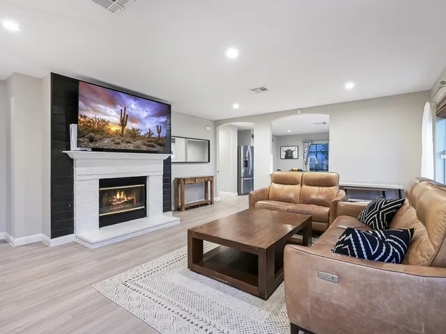 $1,900 | 123 Paige Bend, Hutto, TX 78634