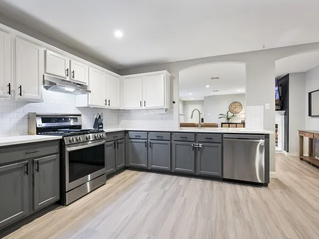 $1,900 | 123 Paige Bend, Hutto, TX 78634