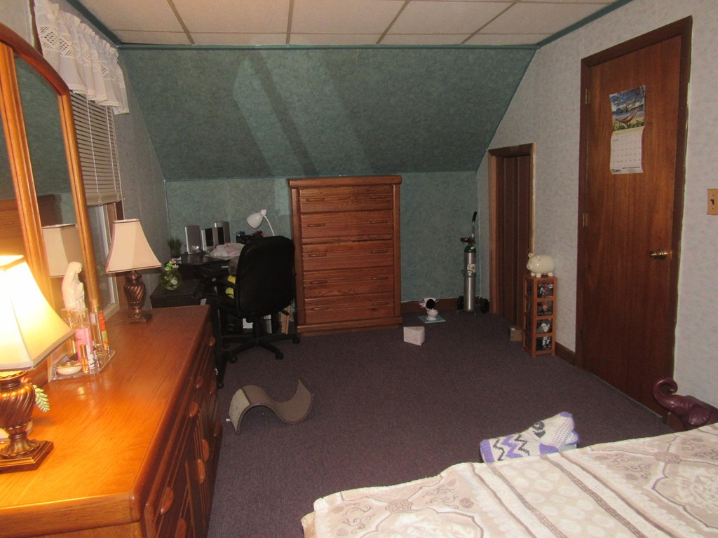 136 Farmland Road Lowell, MA 01850 - Photo 11 of 16 Gallery Image 11