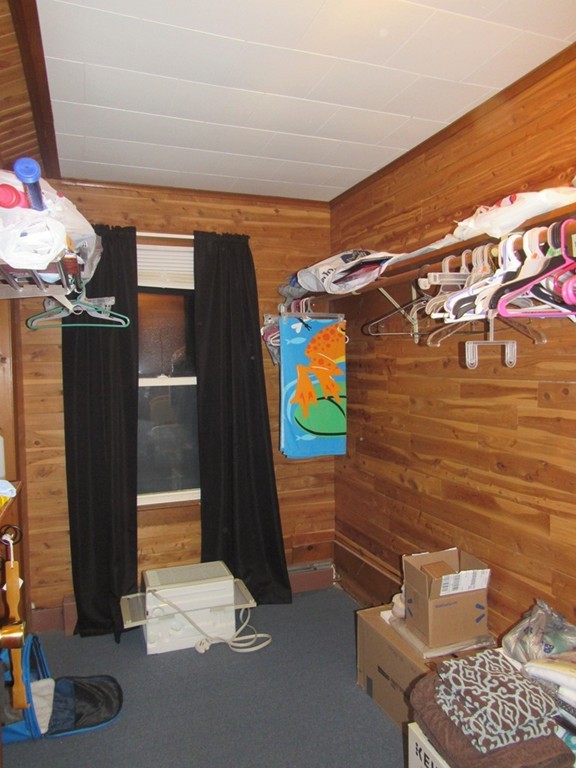 136 Farmland Road Lowell, MA 01850 - Photo 12 of 16 Gallery Image 12