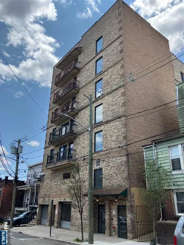 $419,000 | 315 7th Street, Unit 502, Union City, NJ 07087