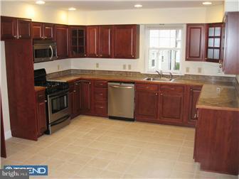 40 North Terrace Avenue Maple Shade, NJ 08052 - Photo 4 of 9