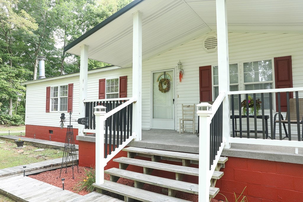 14357 Sandy Ridge Road St. Paul, VA 24283 - Photo 2 of 45 Gallery Image 2