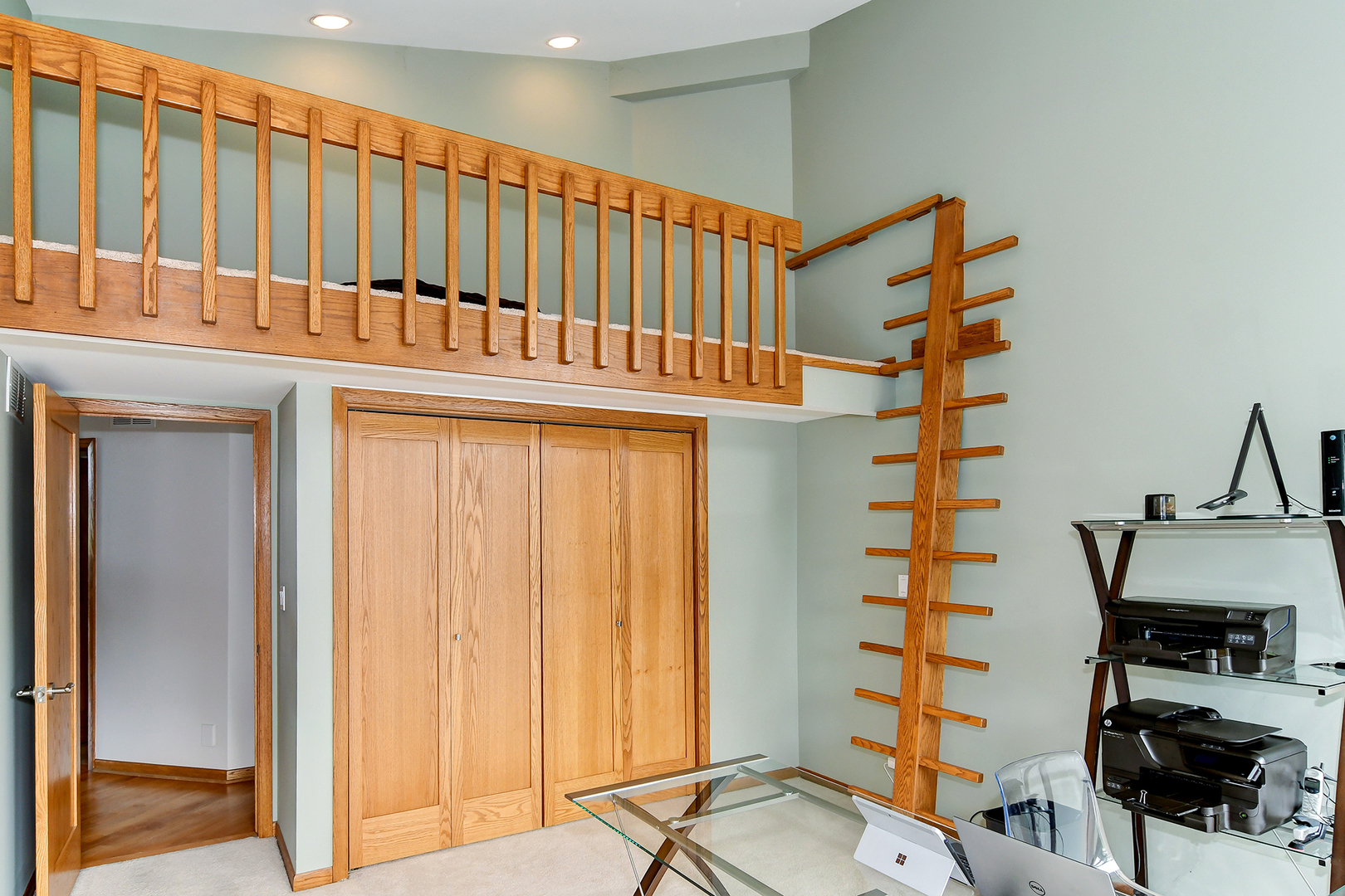 39 Fawn Court Burr Ridge, IL 60527 - Photo 21 of 46 a view of a balcony with chairs