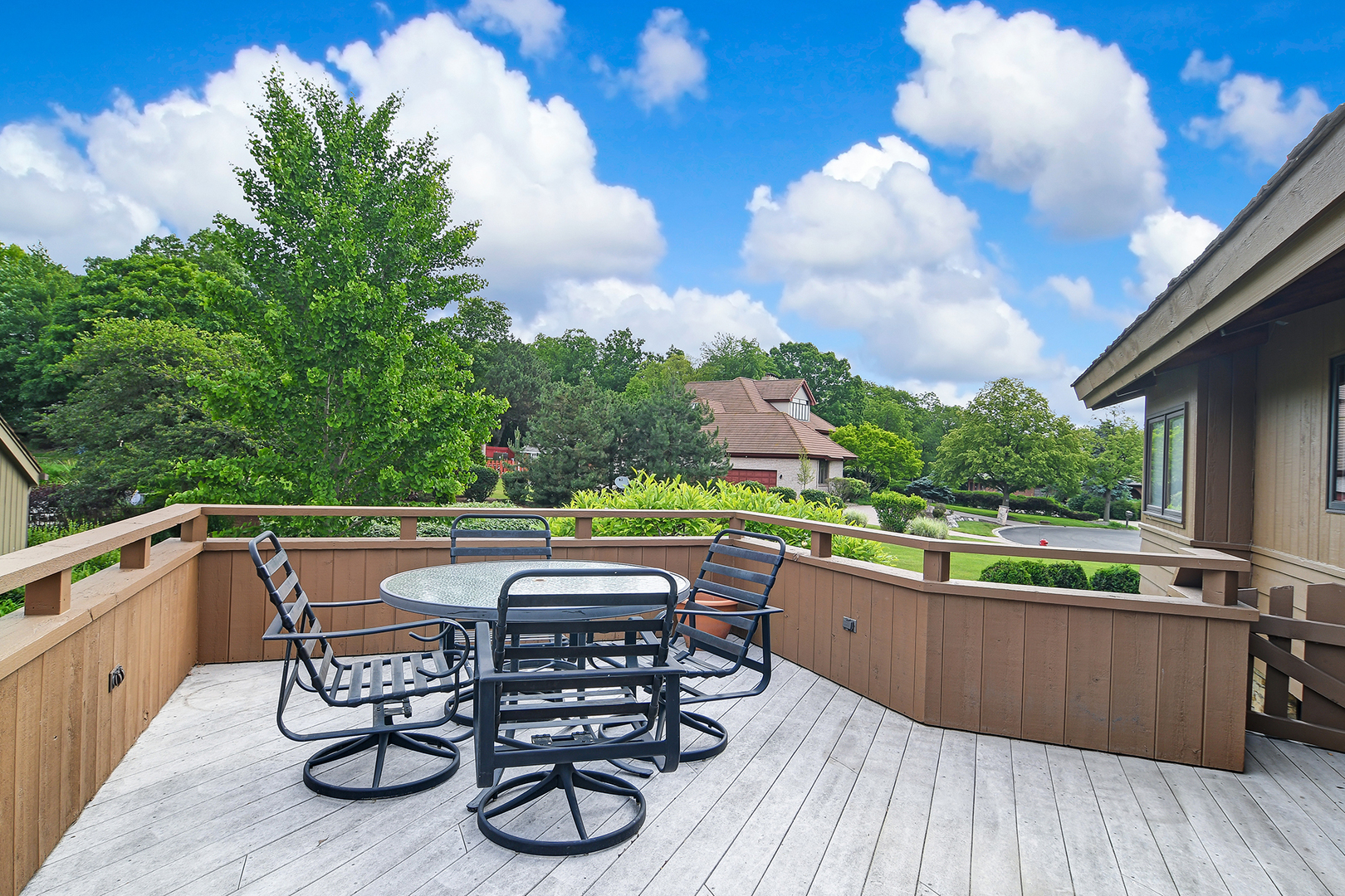 39 Fawn Court Burr Ridge, IL 60527 - Photo 36 of 46 a view of a chairs and table in the roof deck