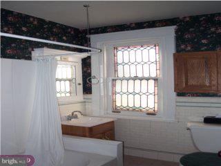 344 Spring Street Reading, PA 19601 - Photo 4 of 4 Gallery Image 4