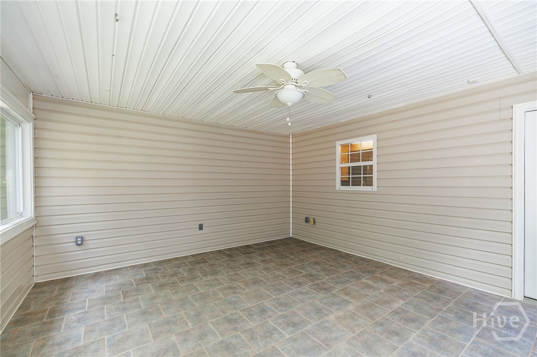 2249 Cluster Lane Grayson, GA 30017 - Photo 34 of 53