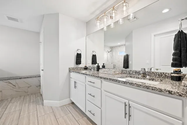 $1,050,000 | 13615 Southeast 26th Lane, Okeechobee, FL 34974