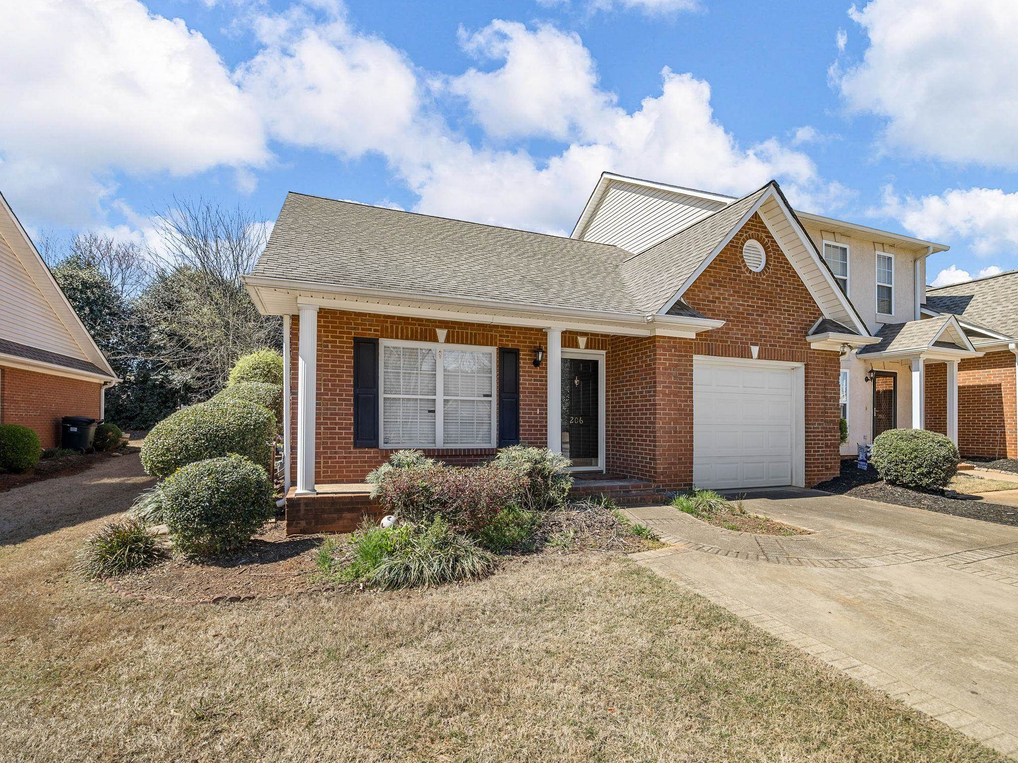 206 Rexford Drive Moore, SC 29369 - Photo 3 of 32