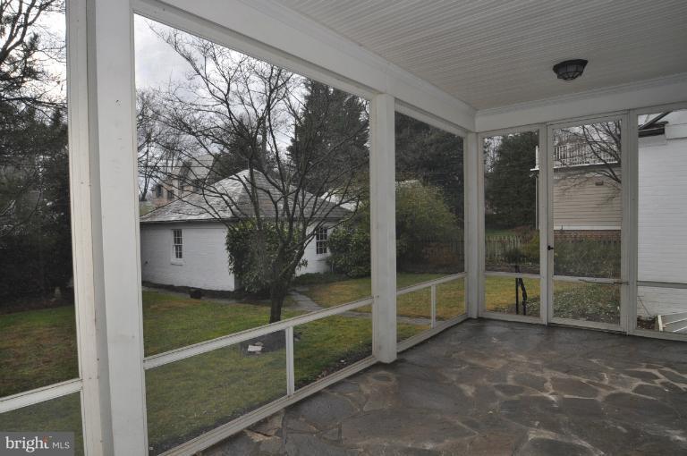 111 Taplow Road Baltimore, MD 21212 - Photo 22 of 29 a view of an outdoor space