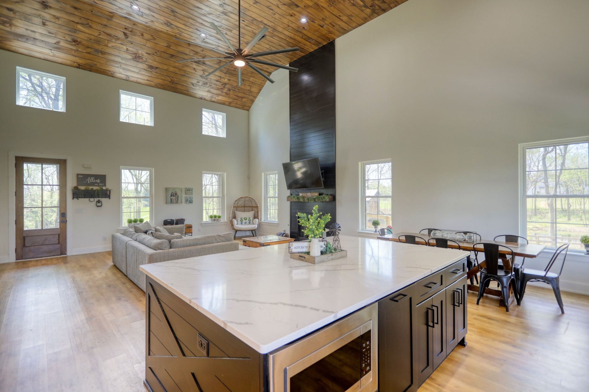290 Dink Rut Road Portland, TN 37148 - Photo 11 of 56 a dining hall with stainless steel appliances granite countertop a stove and kitchen view