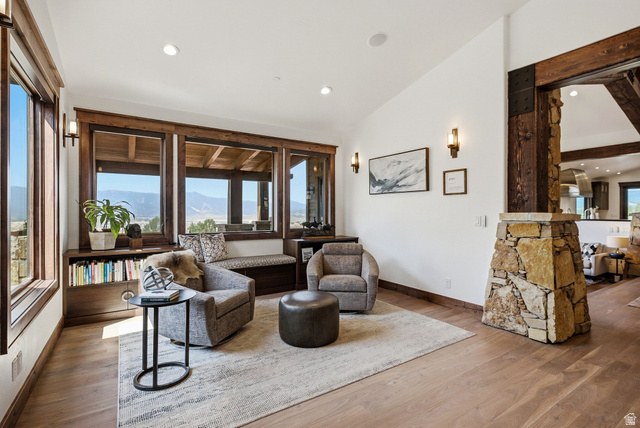 7885 North Rabbitbrush Court, Unit 13 Park City, UT 84098 - Photo 21 of 88 Sitting room