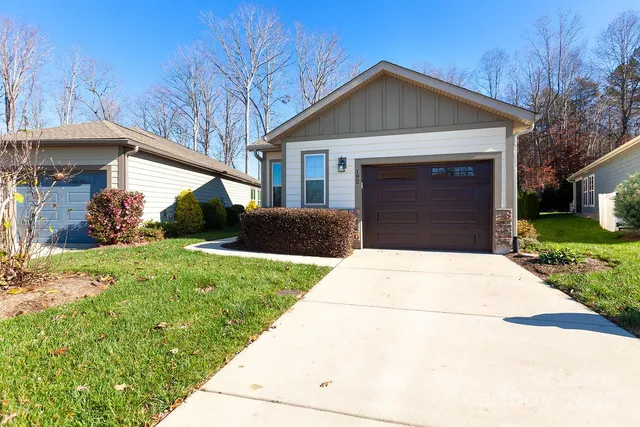 $2,400 | 192 Flat Rock Drive, Denver, NC 28037