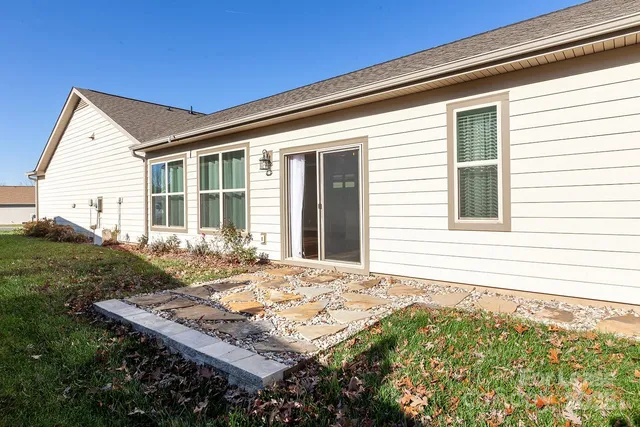 $2,400 | 192 Flat Rock Drive, Denver, NC 28037