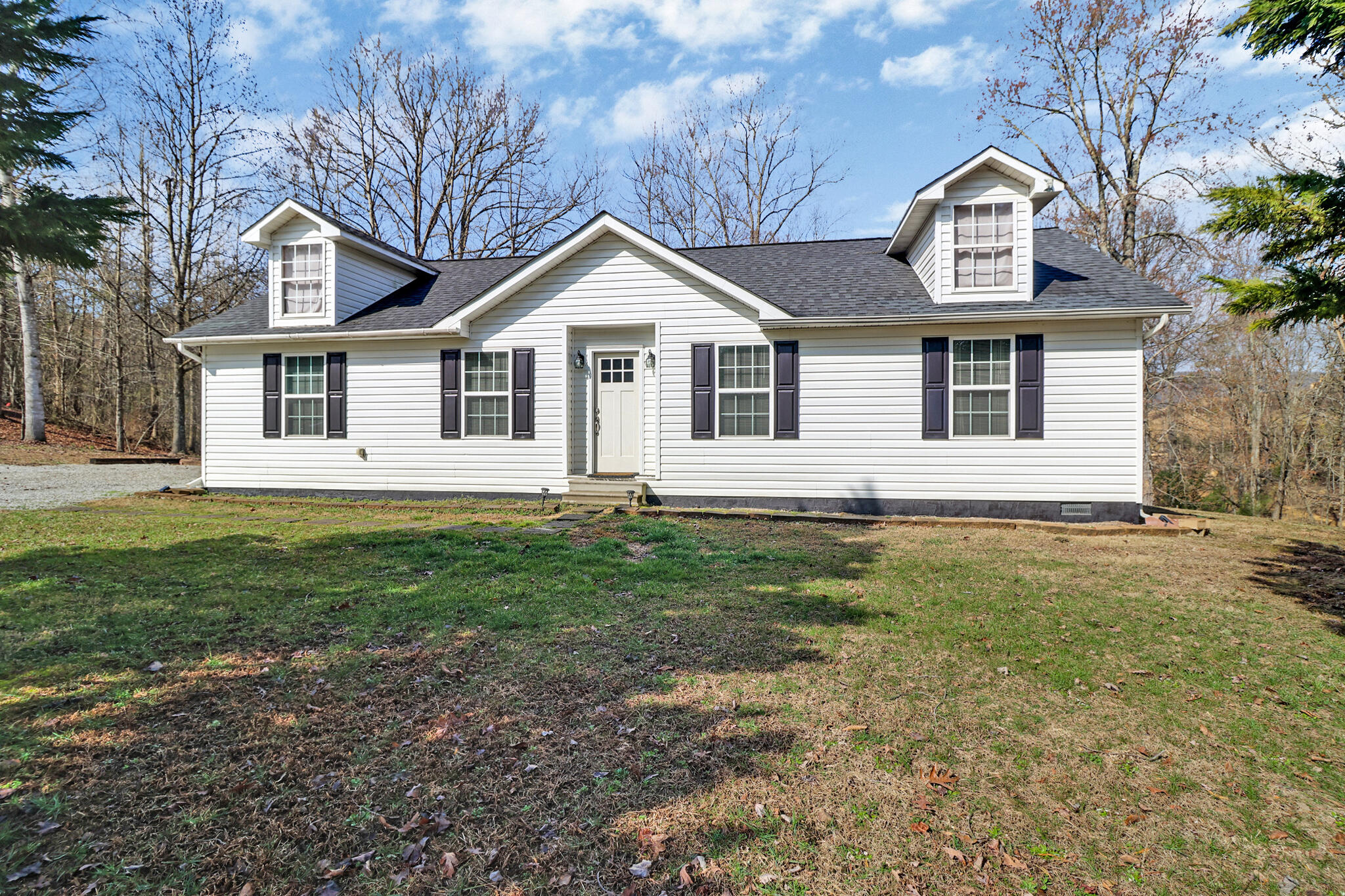 826 Kings Hill Road Spring City, TN 37381 - Photo 1 of 28 if1a1095-if1a1099