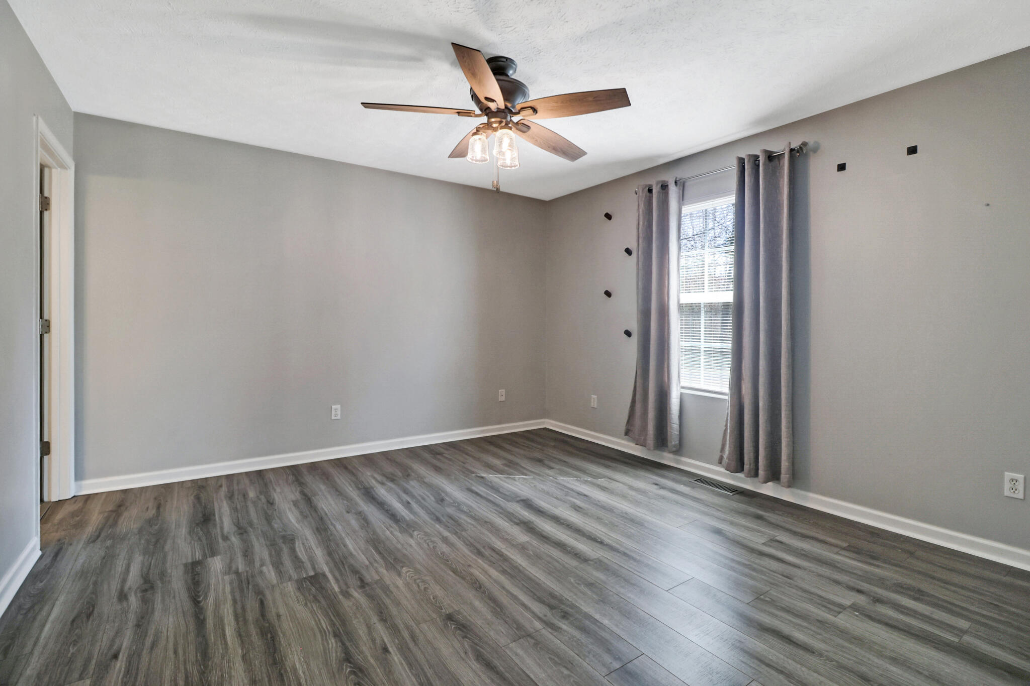 826 Kings Hill Road Spring City, TN 37381 - Photo 8 of 28 if1a1220-if1a1224