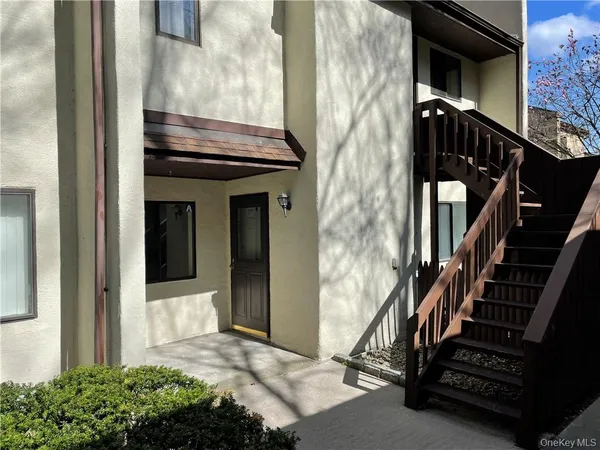$4,650 | 361 North Greeley Avenue, Unit 361, Chappaqua, NY 10514