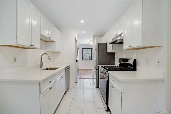 $4,650 | 361 North Greeley Avenue, Unit 361, Chappaqua, NY 10514