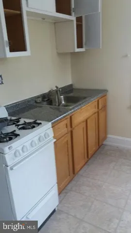 $800 | 4320 Wyalusing Avenue, Unit 3, Philadelphia, PA 19104