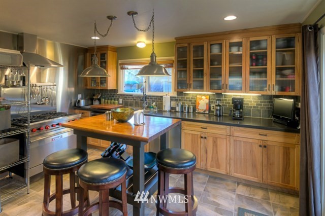 3903 Bancroft Road Bellingham, WA 98225 - Photo 17 of 18 Gallery Image 17