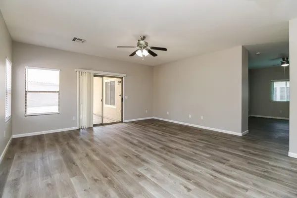$2,120 | 231 South Valle Verde, Mesa, AZ 85208