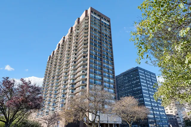 $269,900 | 4170 North Marine Drive, Unit 11G, Chicago, IL 60613