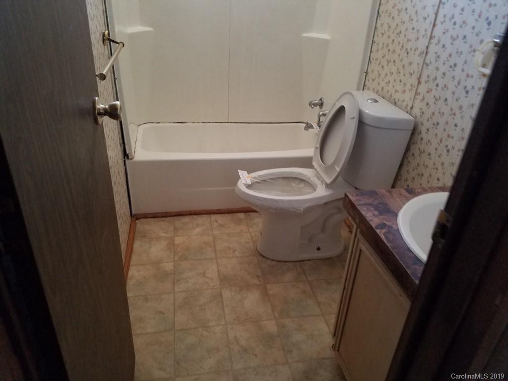370 Reeves Cove Road Candler, NC 28715 - Photo 10 of 10 Gallery Image 10