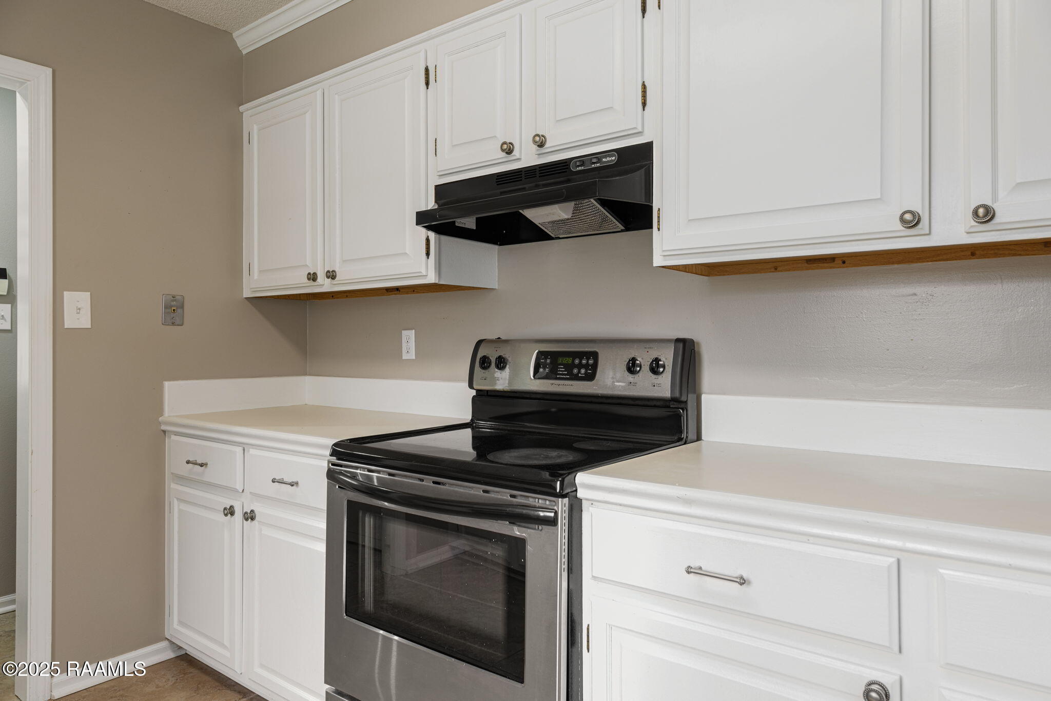 820 Rosedown Lane Lafayette, LA 70503 - Photo 11 of 22 13-web-or-mls-820 Rosedown Ln-13