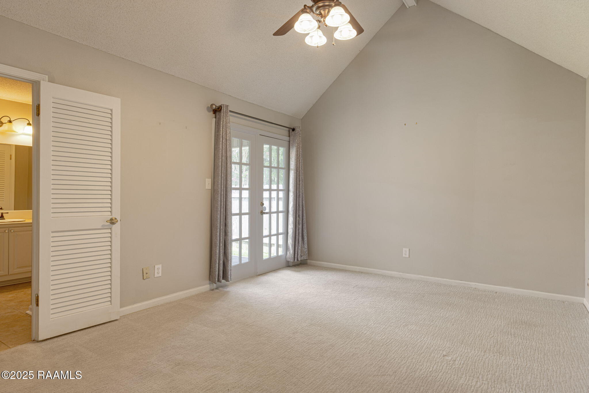 820 Rosedown Lane Lafayette, LA 70503 - Photo 13 of 22 17-web-or-mls-820 Rosedown Ln-17