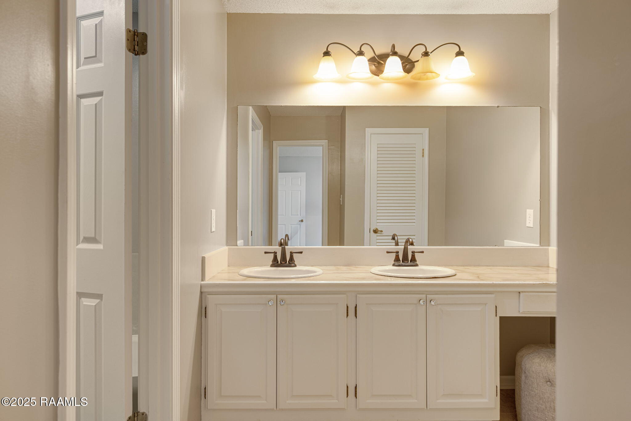 820 Rosedown Lane Lafayette, LA 70503 - Photo 14 of 22 18-web-or-mls-820 Rosedown Ln-18