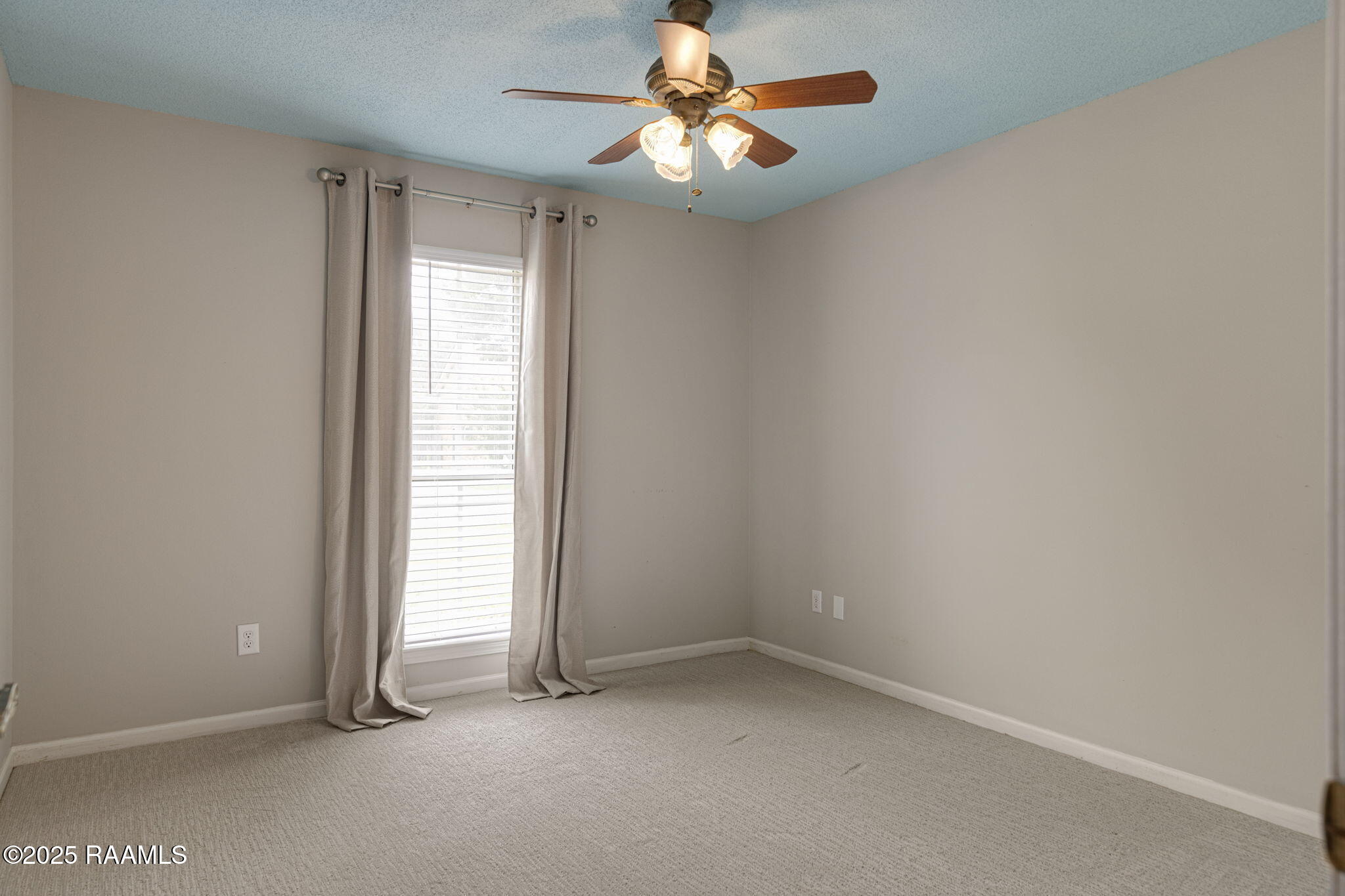820 Rosedown Lane Lafayette, LA 70503 - Photo 17 of 22 22-web-or-mls-820 Rosedown Ln-22