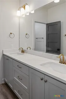 $669,000 | 16026 Honey Ridge Drive, Holland, TX 76534