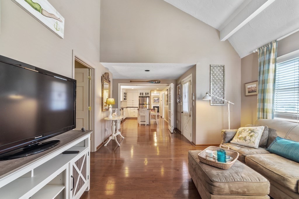 10 Egypt Beach Road Scituate, MA 02066 - Photo 8 of 28 Gallery Image 8