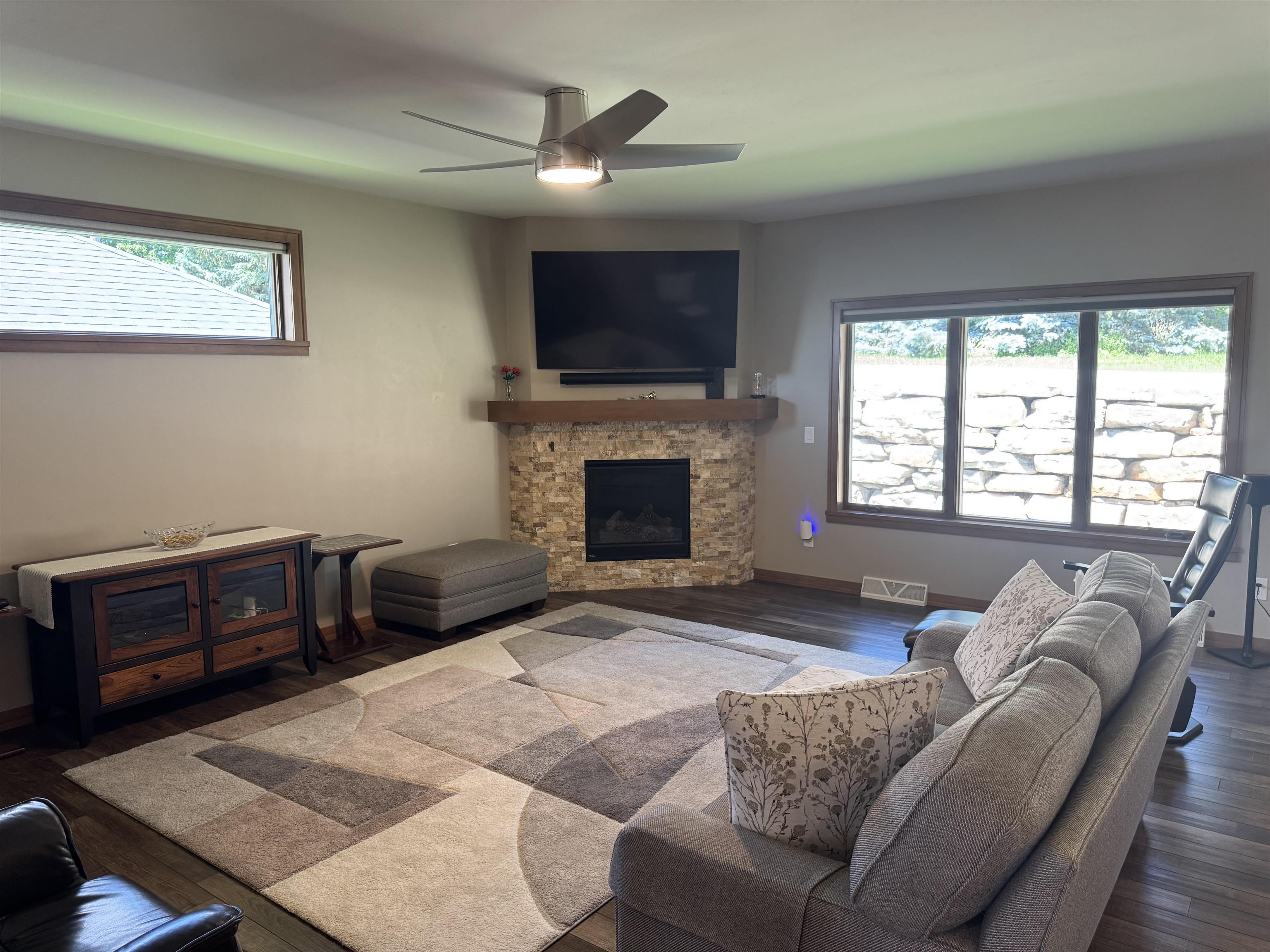 3346 Stone Rdg Drive, Unit 13 Green Bay, WI 54313 - Photo 19 of 49