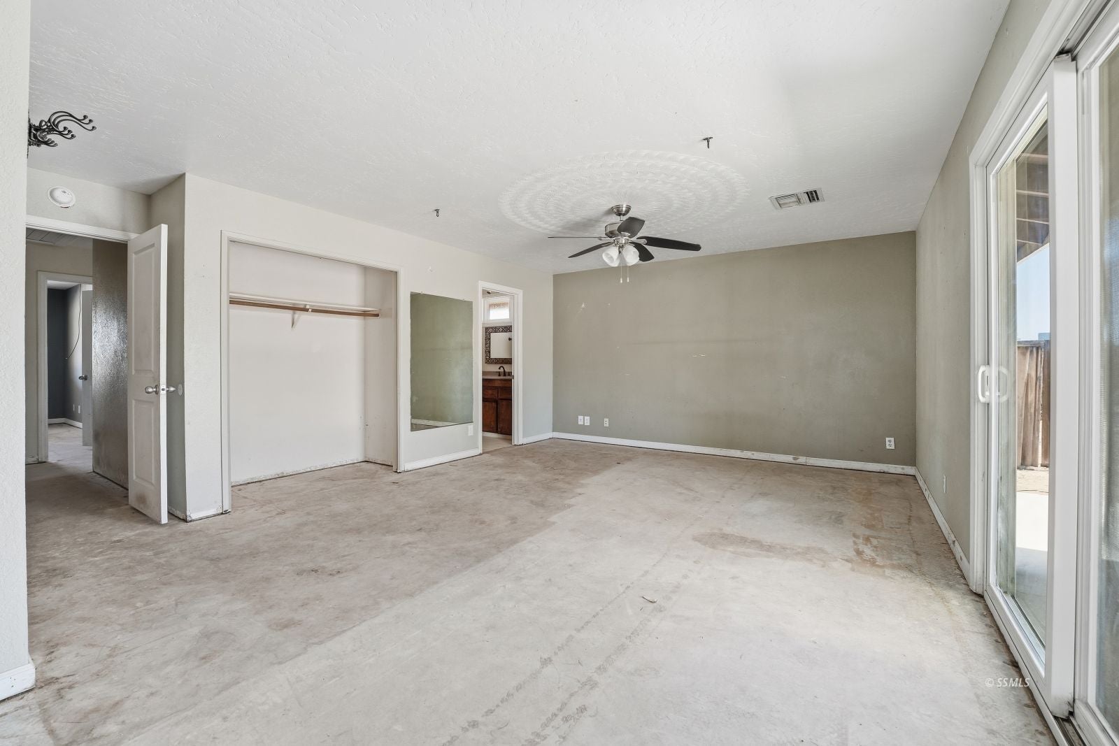 1749 Valley View Drive Ridgecrest, CA 93555 - Photo 16 of 26 Gallery Image 16