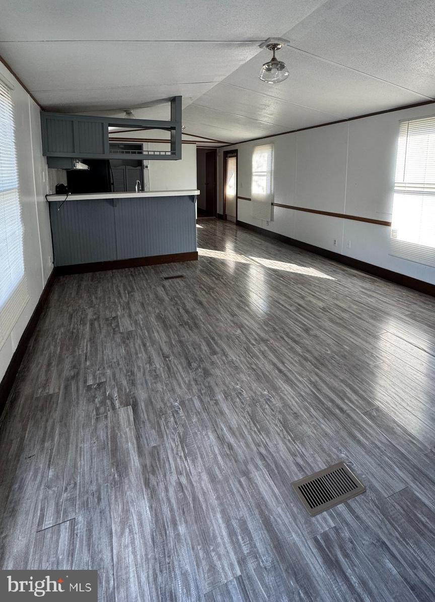 View from entrance to the kitchen