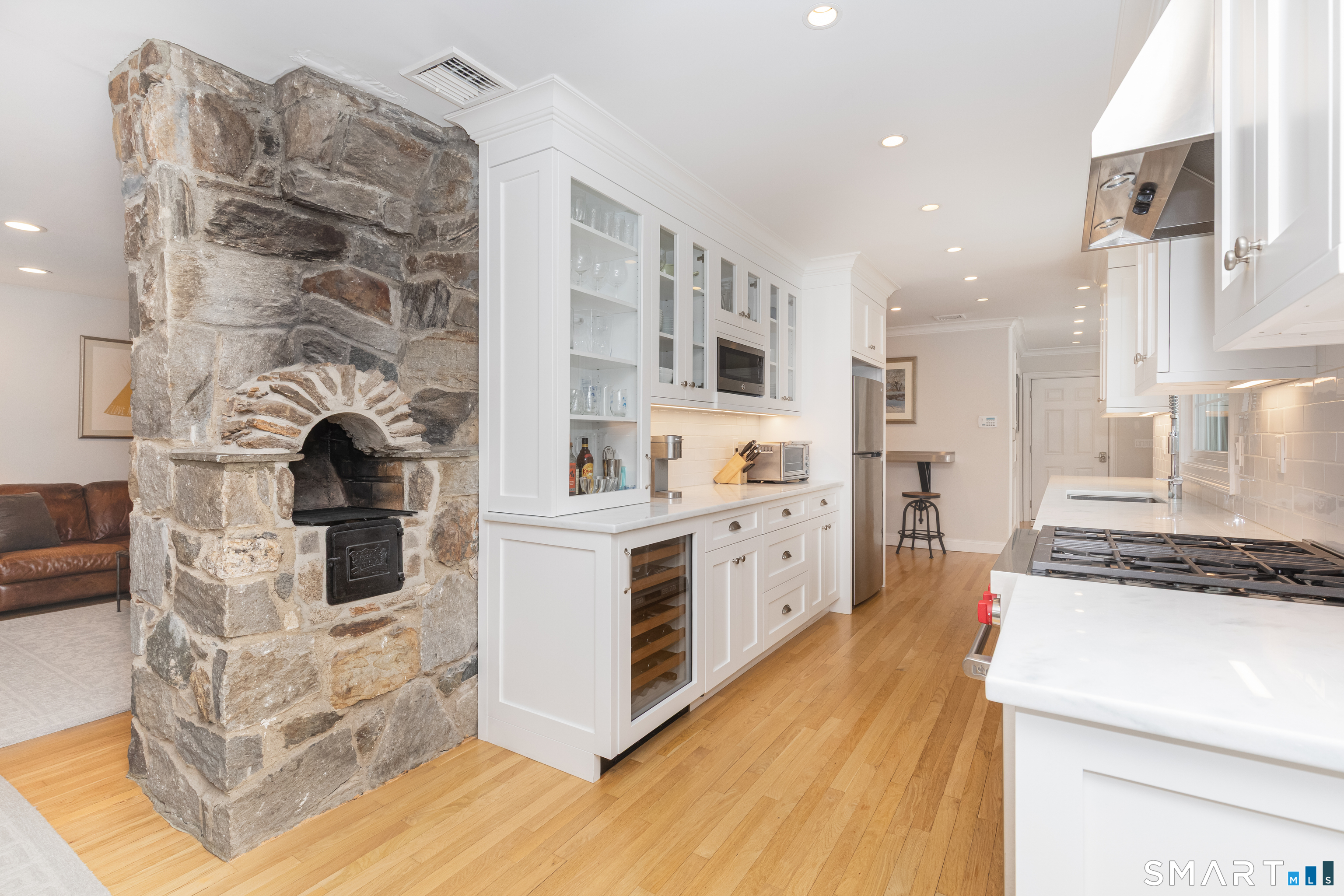 428 Breakneck Hill Road Middlebury, CT 06762 - Photo 15 of 39