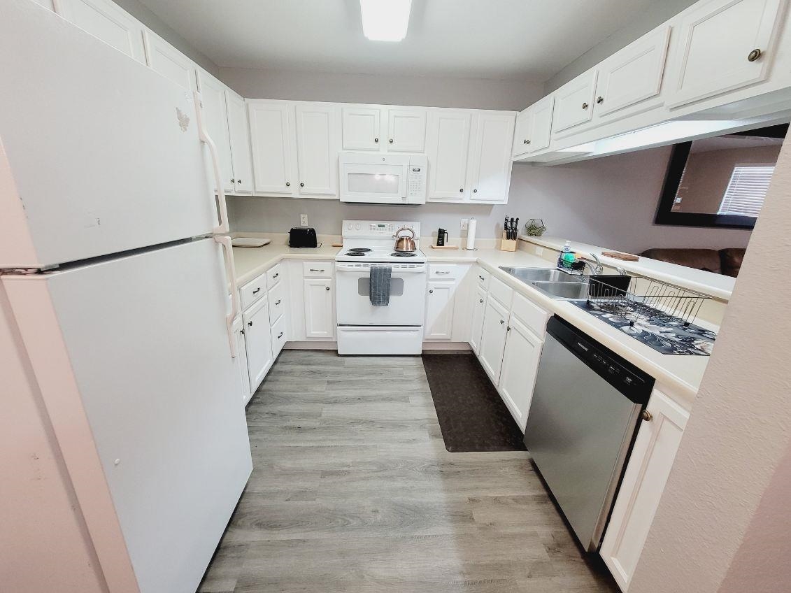 4434 Gearhart Road, Unit 2302 Tallahassee, FL 32303 - Photo 7 of 24