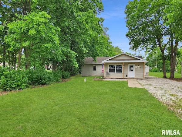$110,000 | 14513 North Grandview Drive, Chillicothe, IL 61523