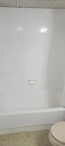 $197,500 | 6960 Miami Gardens Drive, Unit 2525, Hialeah, FL 33015