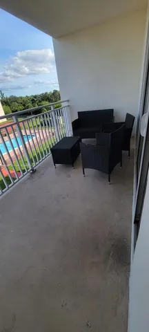 $197,500 | 6960 Miami Gardens Drive, Unit 2525, Hialeah, FL 33015
