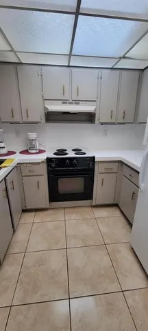 $197,500 | 6960 Miami Gardens Drive, Unit 2525, Hialeah, FL 33015