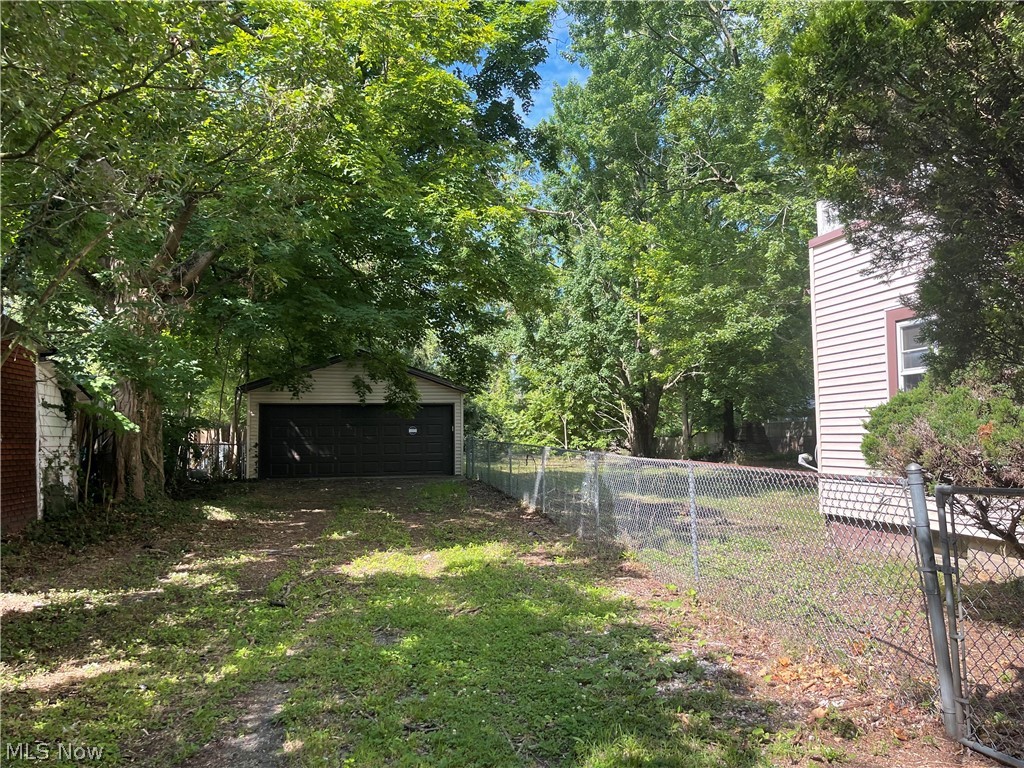3756 Cress Road Cleveland, OH 44111 - Photo 24 of 27 Gallery Image 24