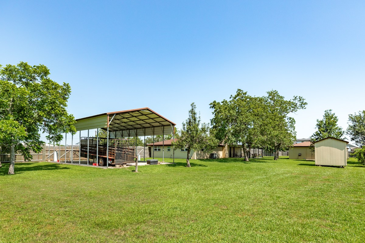 1412 Buchta Road Angleton, TX 77515 - Photo 18 of 48