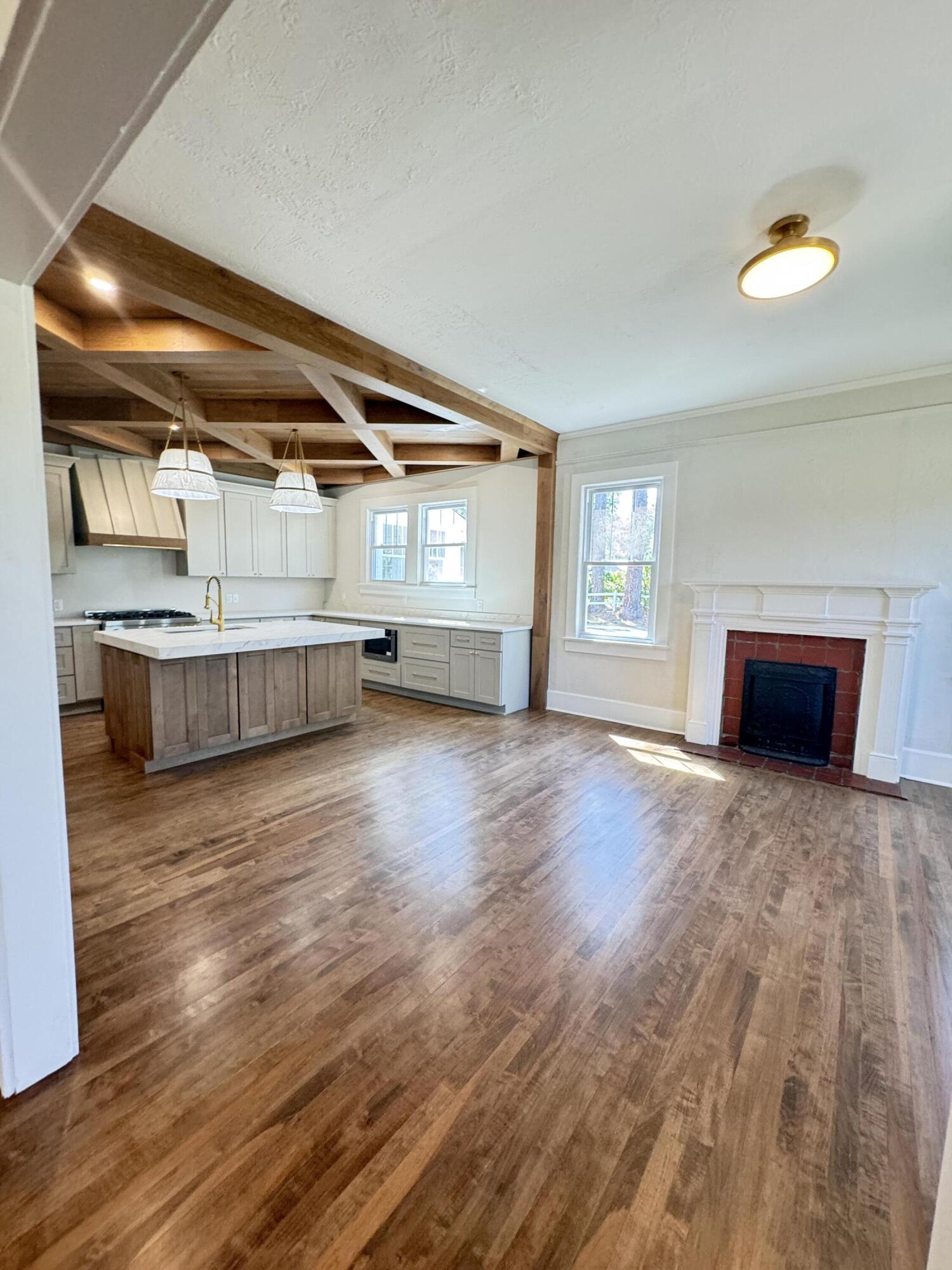 800 Hampton Street Walterboro, SC 29488 - Photo 21 of 136 800 Hampton Street (29)