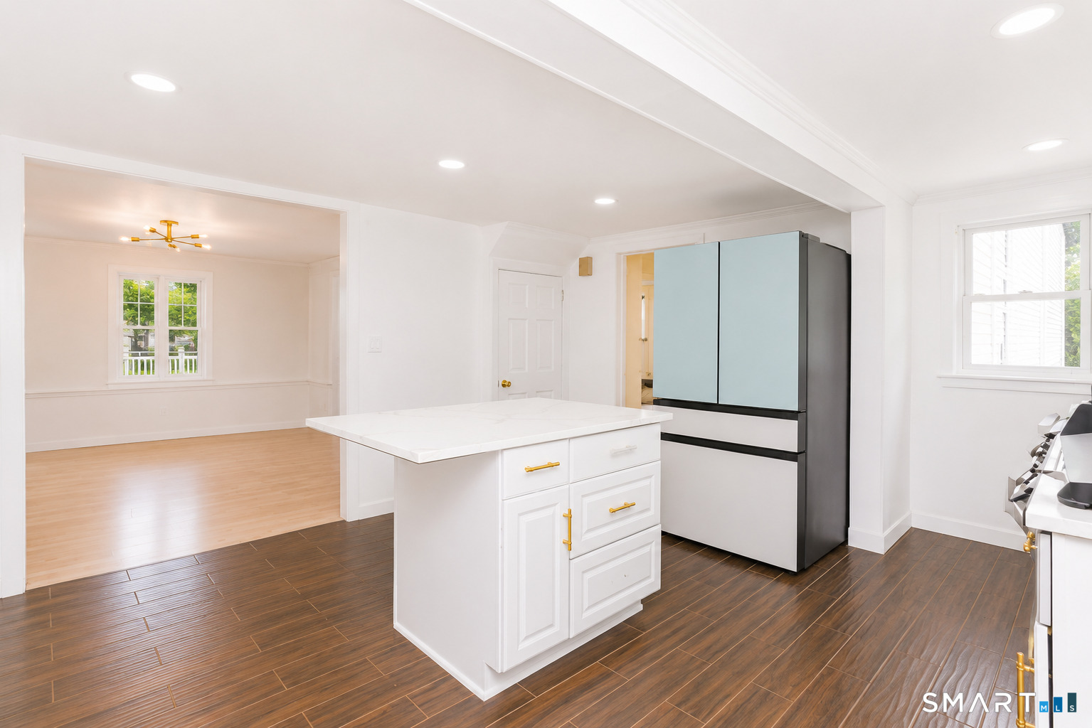 98 Woodmere Road West Hartford, CT 06119 - Photo 17 of 40