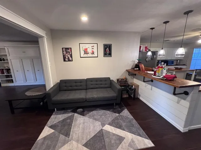 $2,495 | 2732 Foxcroft Circle, Denton, TX 76209