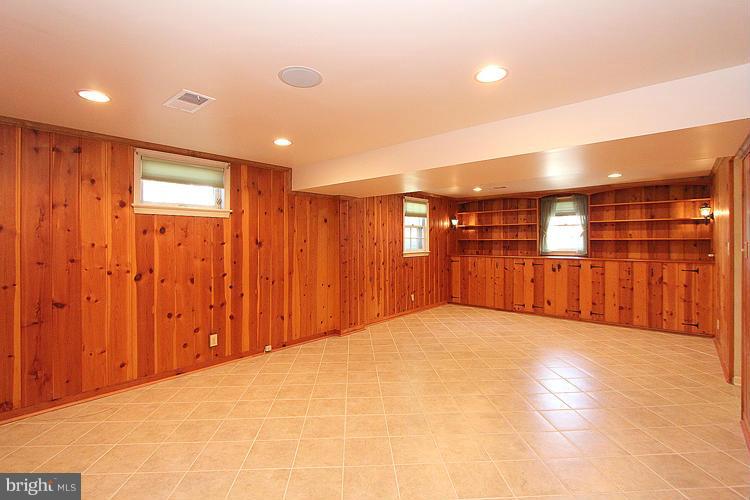 9103 Adelphi Road Hyattsville, MD 20783 - Photo 20 of 28 Basement Recreation Room