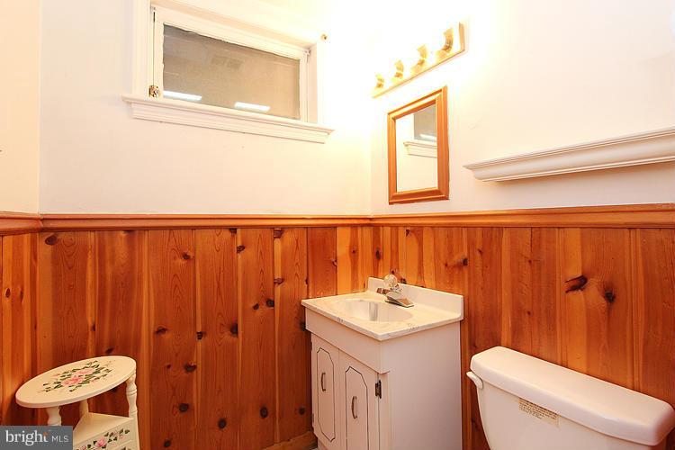 9103 Adelphi Road Hyattsville, MD 20783 - Photo 24 of 28 Powder Room