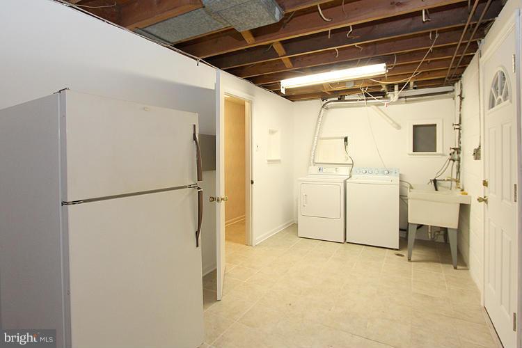 9103 Adelphi Road Hyattsville, MD 20783 - Photo 25 of 28 Laundry Room